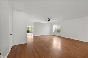 27683 Ron Ridge, Saugus, CA 91350 - Photo 3