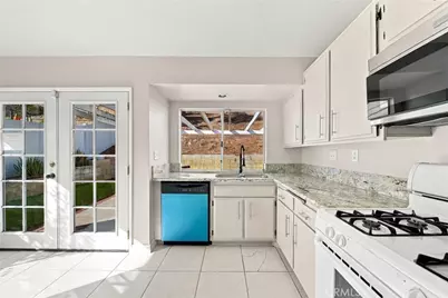 27715 Wakefield, Castaic, CA 91384 - Photo 21