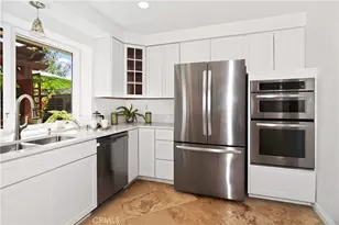27032 De Berry Dr, Calabasas, CA 91301 - Photo 15