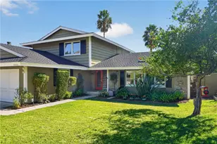 27032 De Berry Dr, Calabasas, CA 91301 - Photo 3