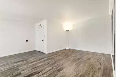 5403 Newcastle Avenue, Encino, CA 91316 - Photo 11