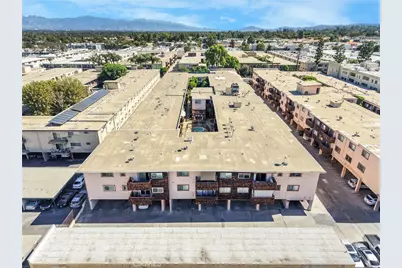 5403 Newcastle Avenue, Encino, CA 91316 - Photo 37