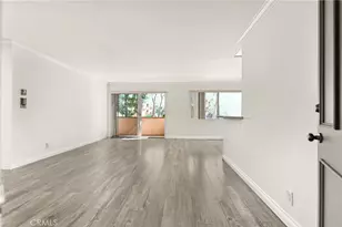 5403 Newcastle Ave, Encino, CA 91316 - Photo 7