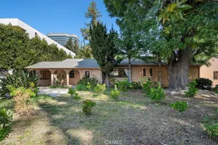 15227 Greenleaf St, Sherman Oaks, CA 91403 - Photo 1