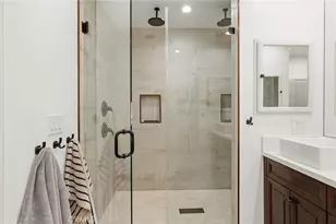 22926 Cass Ave, Woodland Hills, CA 91364 - Photo 19