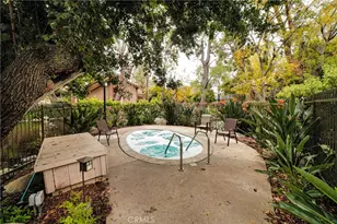 7111 Farralone Ave, Canoga Park, CA 91303 - Photo 23