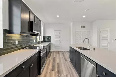 558 Via Zibello, Camarillo, CA 93012 - Photo 11