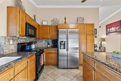 22456 Barcotta Drive, Saugus, CA 91350 - Photo 17