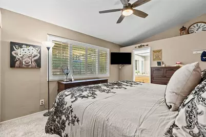 22456 Barcotta Drive, Saugus, CA 91350 - Photo 29