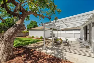 17200 Lanark St, Lake Balboa, CA 91406 - Photo 21