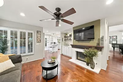 22006 Lucy Court, Saugus, CA 91350 - Photo 15