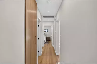 10254 Roscoe Boulevard, Los Angeles, CA 91352 - Photo 13