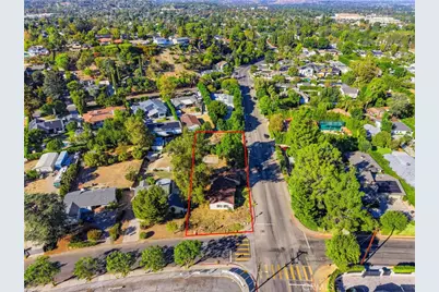 23201 Califa Street, Woodland Hills, CA 91367 - Photo 11