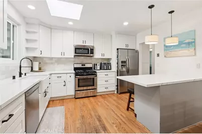 18937 Sylvan Street, Tarzana, CA 91335 - Photo 15