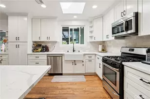 18937 Sylvan St, Tarzana, CA 91335 - Photo 17