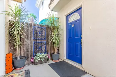 8425 Burnet Avenue #6, North Hills, CA 91343 - Photo 3