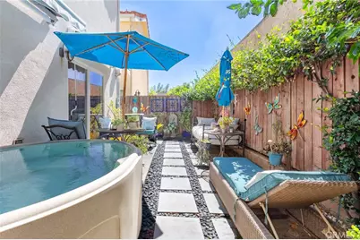 8425 Burnet Avenue #6, North Hills, CA 91343 - Photo 13