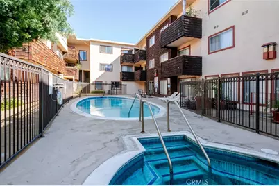 5414 Newcastle, Encino, CA 91316 - Photo 15