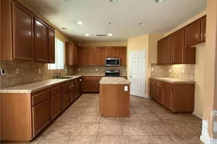 3450 Quiet Splendor Ct, Rosamond, CA 93560 - Photo 9