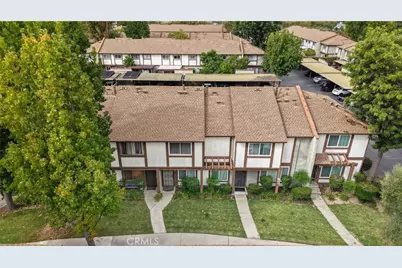 19024 Archwood Street #5, Reseda, CA 91335 - Photo 5