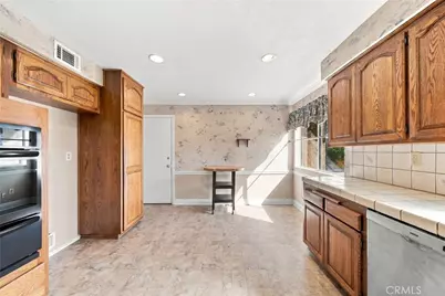 22200 Barbacoa Drive, Saugus, CA 91350 - Photo 19