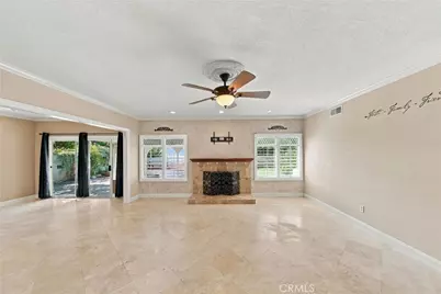 22200 Barbacoa Drive, Saugus, CA 91350 - Photo 7