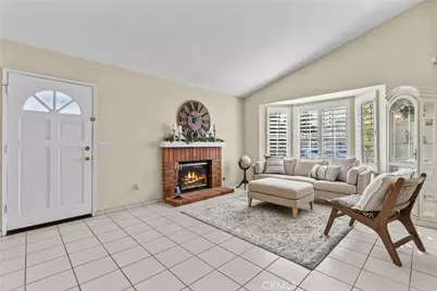 28439 Victoria, Castaic, CA 91384 - Photo 7