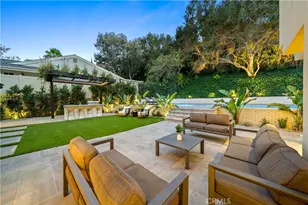 3847 Royal Woods Dr, Sherman Oaks, CA 91403 - Photo 33
