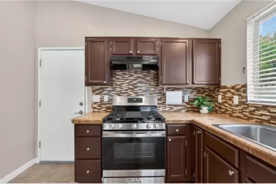 44252 Tahoe Way, Lancaster, CA 93536 - Photo 7