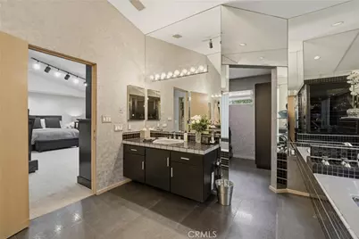 13109 Addison, Sherman Oaks, CA 91423 - Photo 33