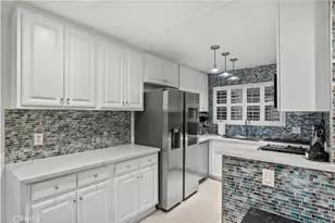 5515 Canoga, Woodland Hills, CA 91367 - Photo 7