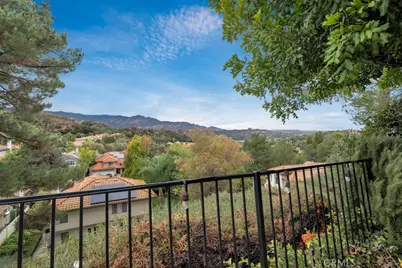 24239 Bella Court, Newhall, CA 91321 - Photo 49
