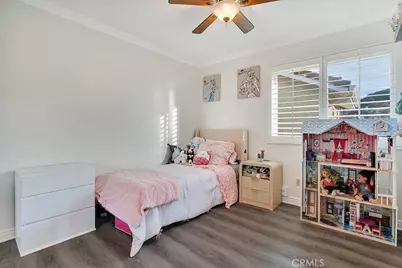 24239 Bella Court, Newhall, CA 91321 - Photo 37