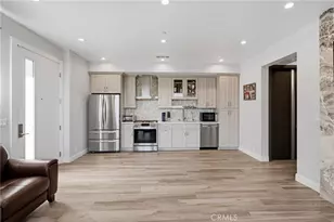 3836 Westfall Dr, Encino, CA 91436 - Photo 33
