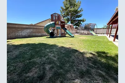1308 W Avenue H8, Lancaster, CA 93534 - Photo 15