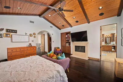 4534 Atoll, Sherman Oaks, CA 91423 - Photo 15