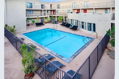 21040 Parthenia Street #29, Canoga Park, CA 91304 - Photo 15