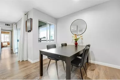 18307 Burbank Boulevard #64, Tarzana, CA 91356 - Photo 7