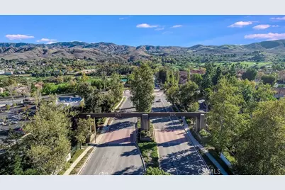 525 Oak Tree Court, Simi Valley, CA 93065 - Photo 67