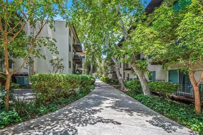 5460 White Oak #E302, Encino, CA 91316 - Photo 11