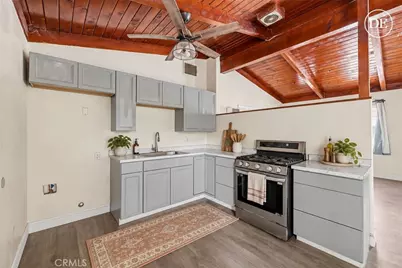 44008 Hardwood, Lancaster, CA 93534 - Photo 3