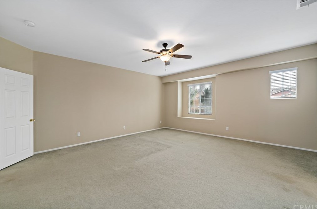 38941 Red Post Cir, Murrieta CA  92563-6206 exterior