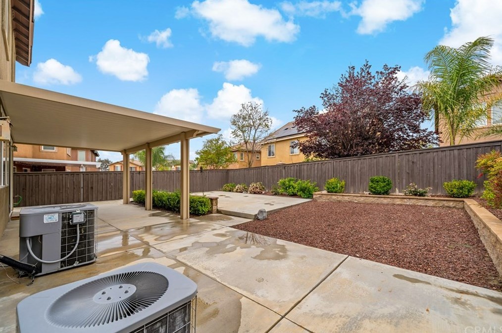 38941 Red Post Cir, Murrieta CA  92563-6206 exterior