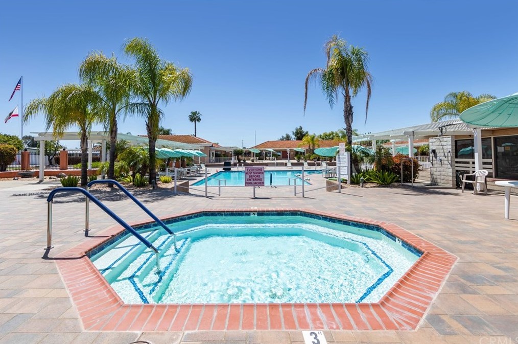 28890 Calle Alta, Murrieta CA  92563-5640 exterior