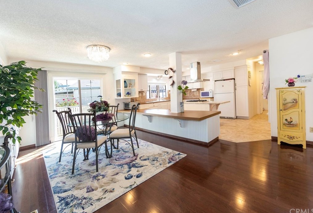 28890 Calle Alta, Murrieta CA  92563-5640 exterior