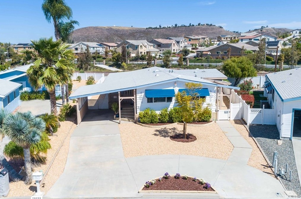 28890 Calle Alta, Murrieta CA  92563-5640 exterior