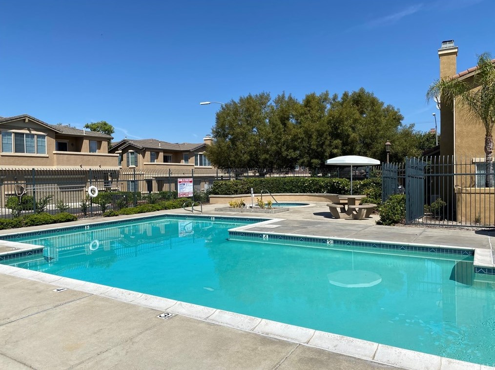 39699 Columbia Union Dr, Murrieta CA  92563-8314 exterior