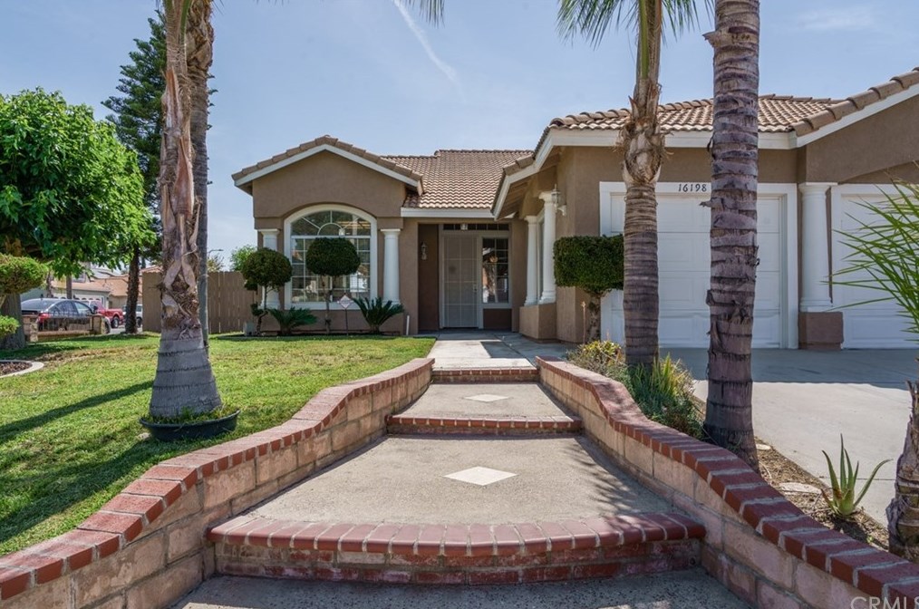 16198 Greenfield St, Moreno Valley CA  92551-7256 exterior