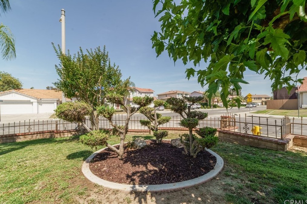 16198 Greenfield St, Moreno Valley CA  92551-7256 exterior