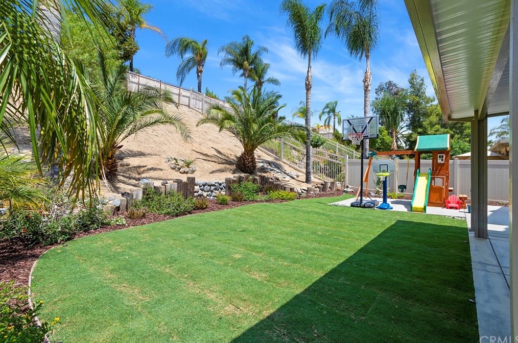 41566 Corte Seda, Temecula CA  92592-6303 exterior